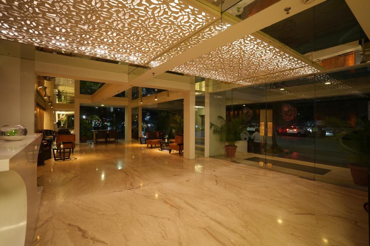 Hotel Hardeo Нагпур Екстериор снимка