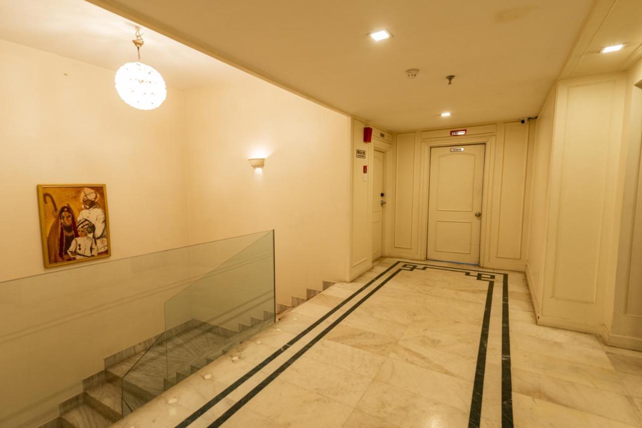 Hotel Hardeo Нагпур Екстериор снимка
