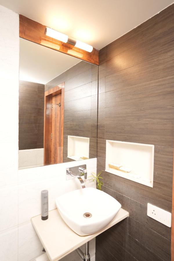 Hotel Hardeo Нагпур Екстериор снимка